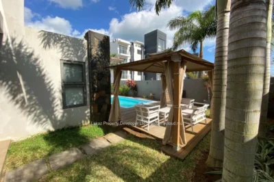 Modern villa in a residence for rent