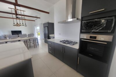 Sole mandate 4-Bedrooms Luxurious Villa for Rent with Pool in Grand Bay