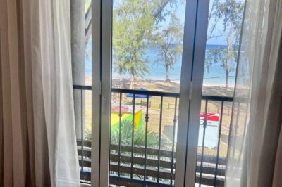 Modern Coastal Living – Newly Renovated 3-Bedroom Apartment in Flic en Flac
