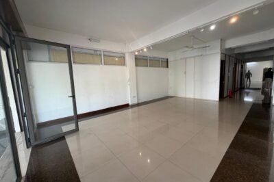 Commercial space – 180 m²