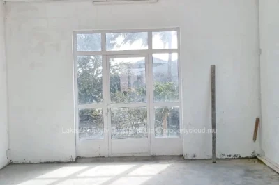 Prime Rental Building in Cottage – Nearby Amenities
